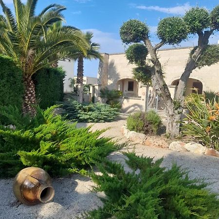 Oasi Del Visir Resort Сан Вито дей Нормани Екстериор снимка