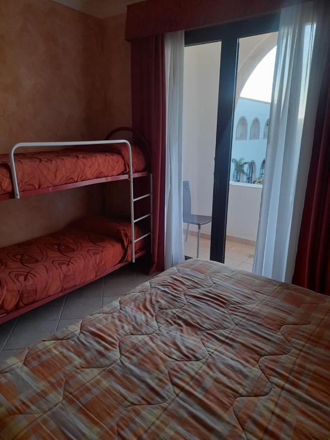 Oasi Del Visir Resort Сан Вито дей Нормани Екстериор снимка